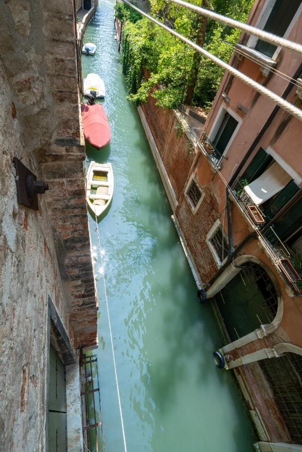 San Polo Canal View Apartments By Wonderful Italy Venedik Dış mekan fotoğraf